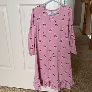 Sara’s Prints Pink Llama print Christmas nightgown size 6